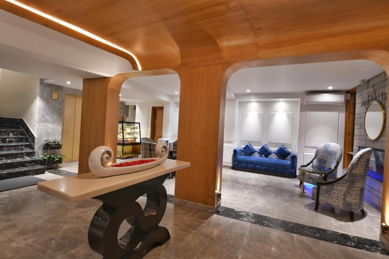 The Cedar Grand Hotel And Spa Shimla Exterior foto