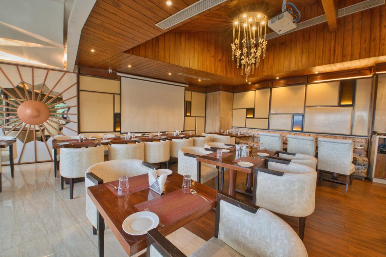 The Cedar Grand Hotel And Spa Shimla Exterior foto