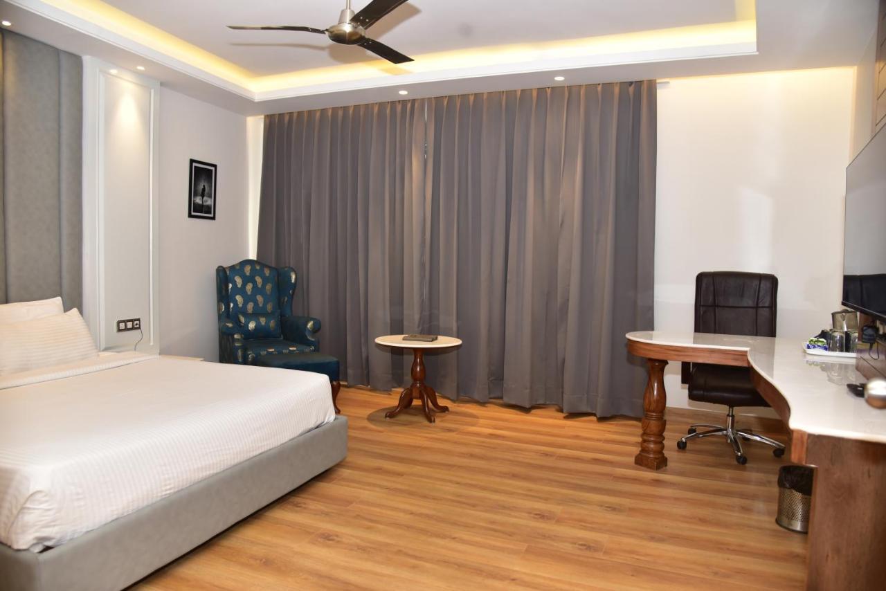 The Cedar Grand Hotel And Spa Shimla Exterior foto